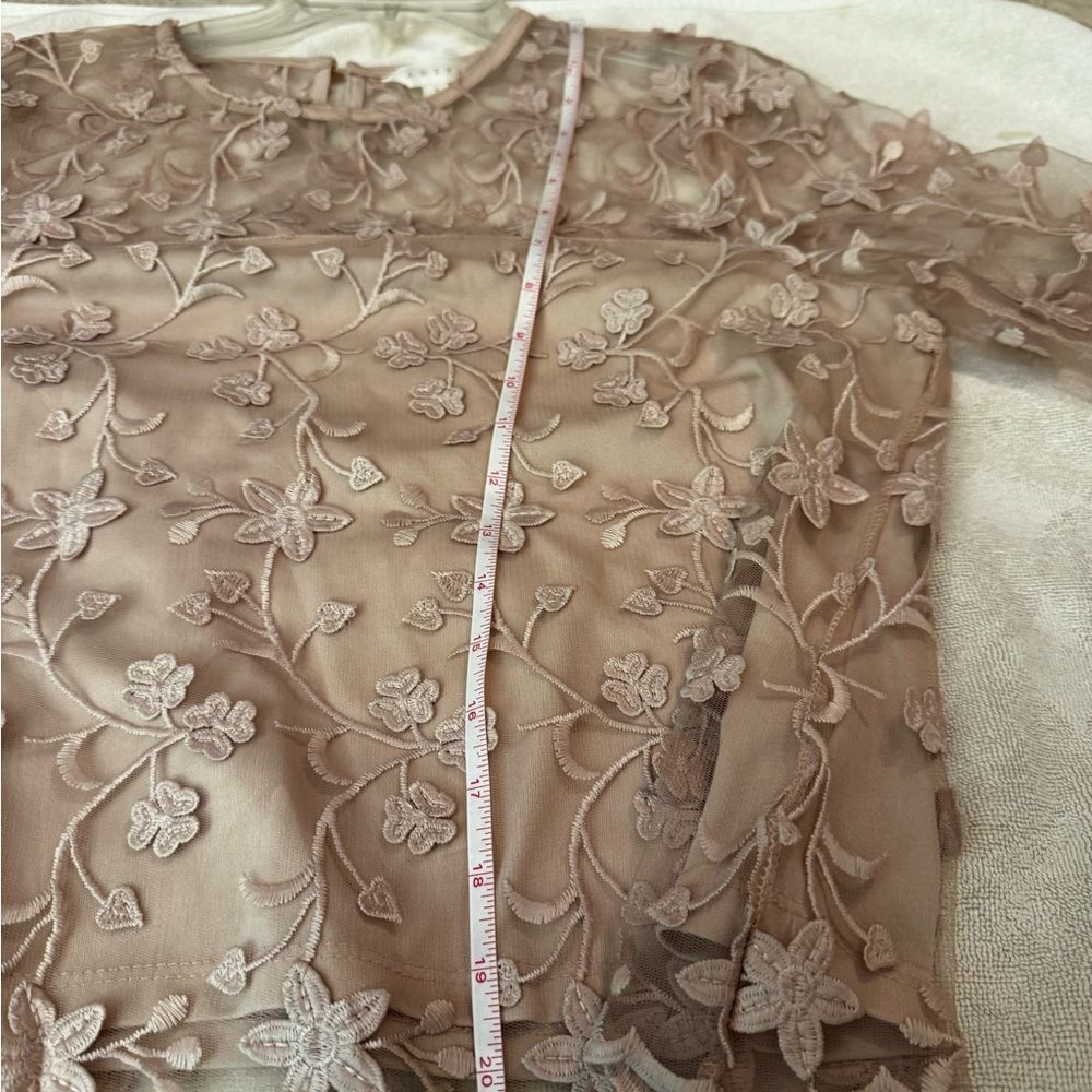 Adiva Floral Lace Blouse in light pink - Picture 8 of 12